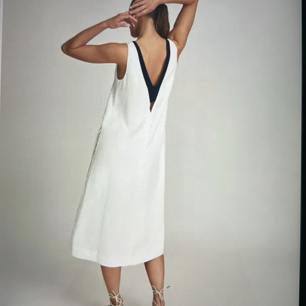 Reiss White Linen Midi Dress Contrast Navy Trim Deep V | US 2 - Picture 4 of 7